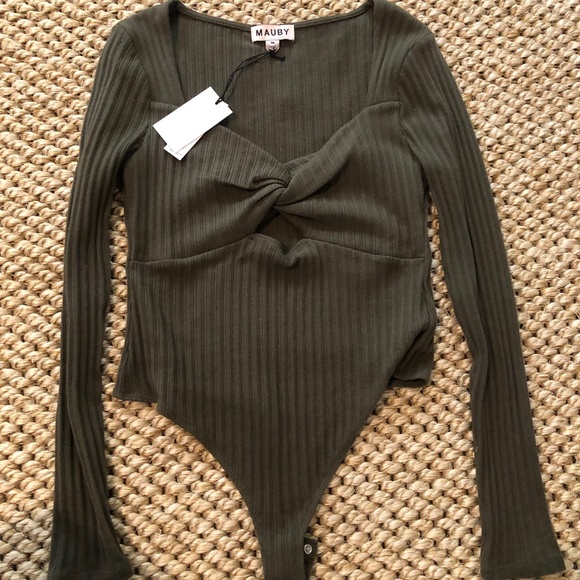 NWT MAUBY Twist Front Bodysuit in Olive- Size Medium - Picture 2 of 8